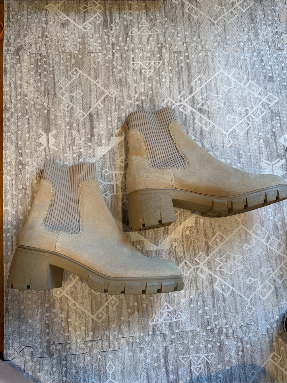 Steve Madden Beige Suede-Look Chelsea Lug Booties